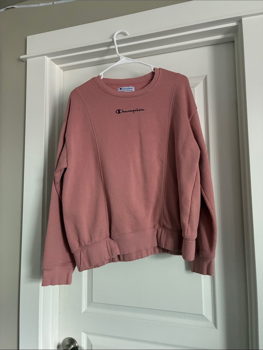 Champion Women's Dusty Rose Crewneck Sweatshirt